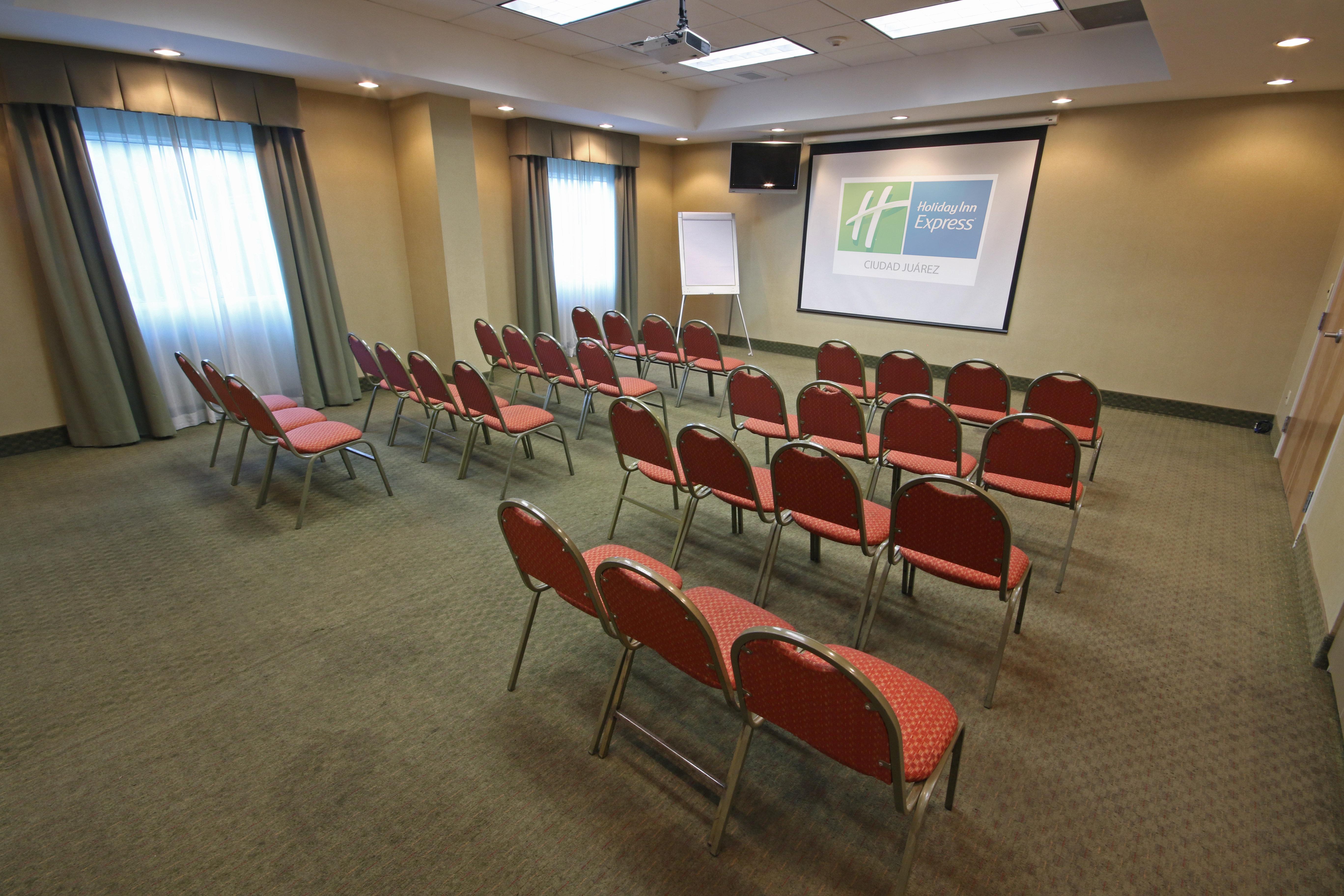 Holiday Inn Express Hotel & Suites Cd. Juarez - Las Misiones By Ihg Екстериор снимка
