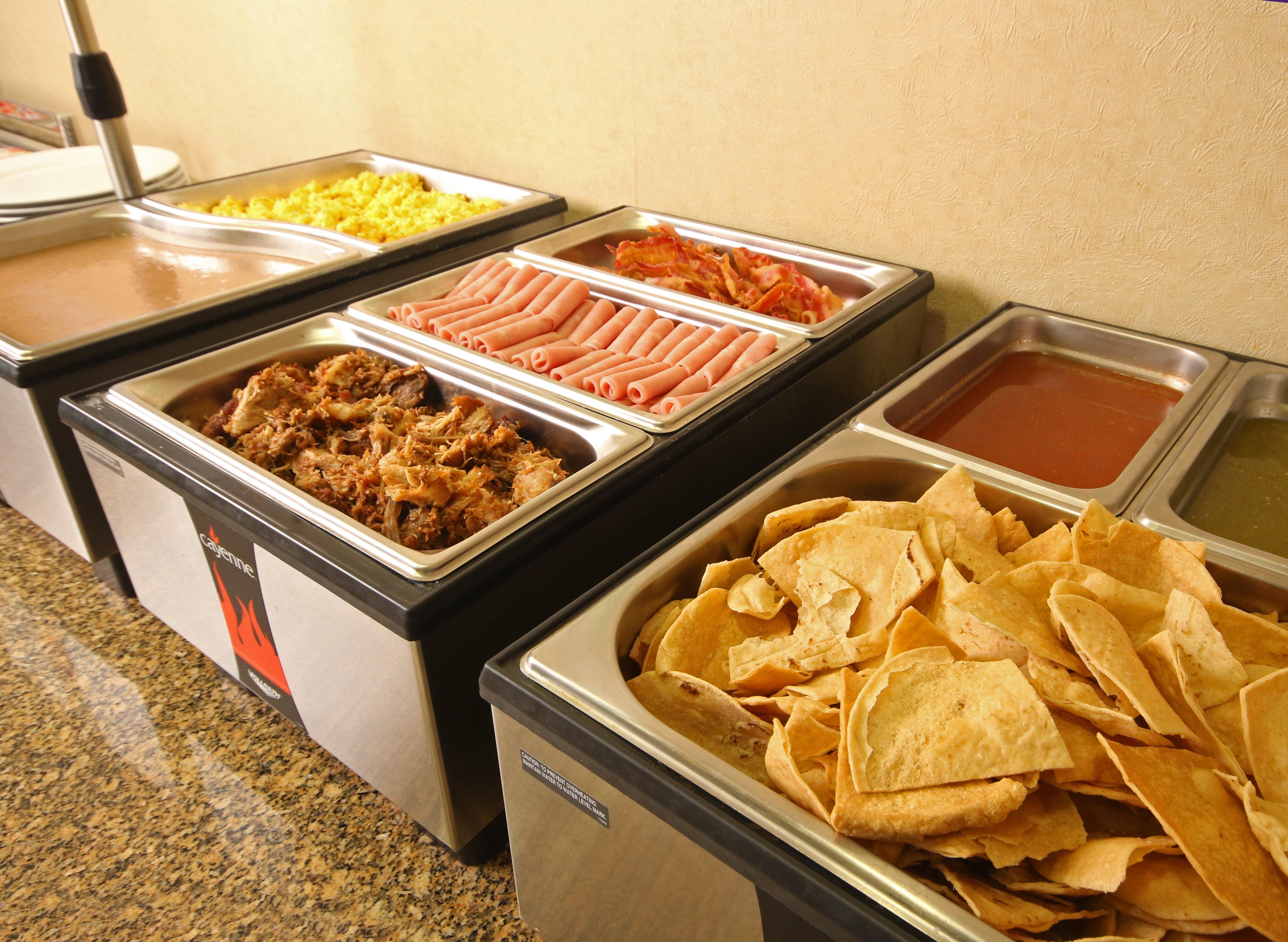 Holiday Inn Express Hotel & Suites Cd. Juarez - Las Misiones By Ihg Екстериор снимка