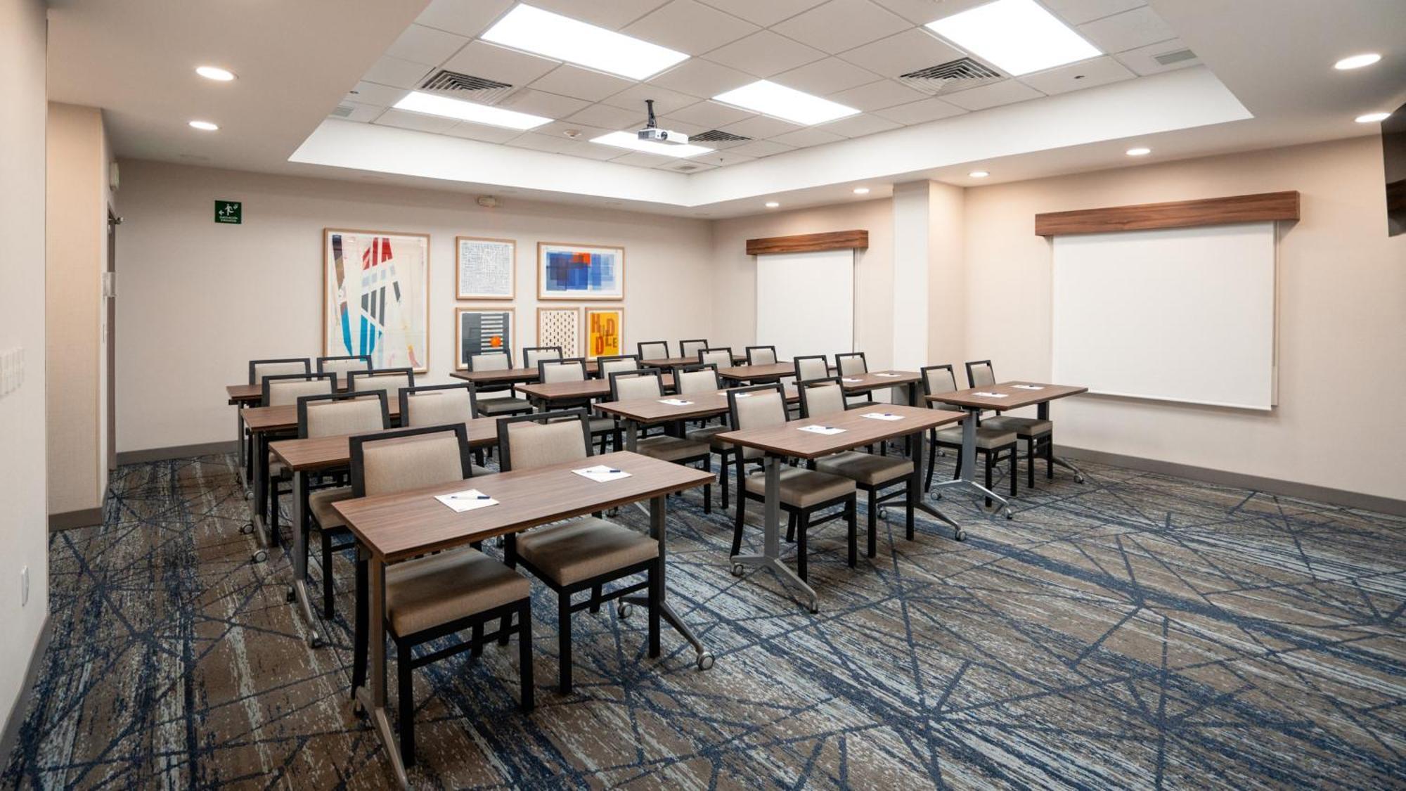 Holiday Inn Express Hotel & Suites Cd. Juarez - Las Misiones By Ihg Екстериор снимка