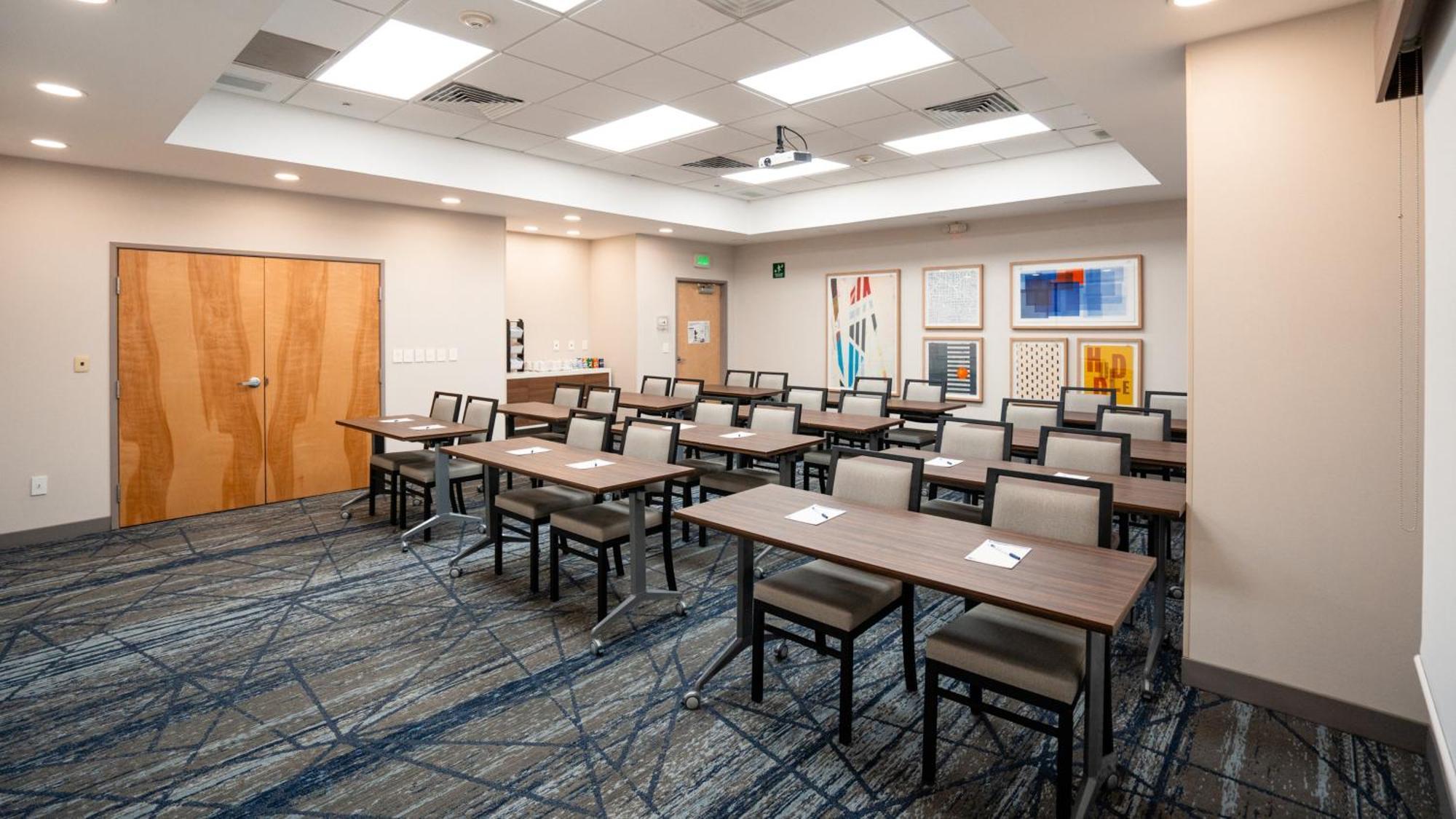 Holiday Inn Express Hotel & Suites Cd. Juarez - Las Misiones By Ihg Екстериор снимка