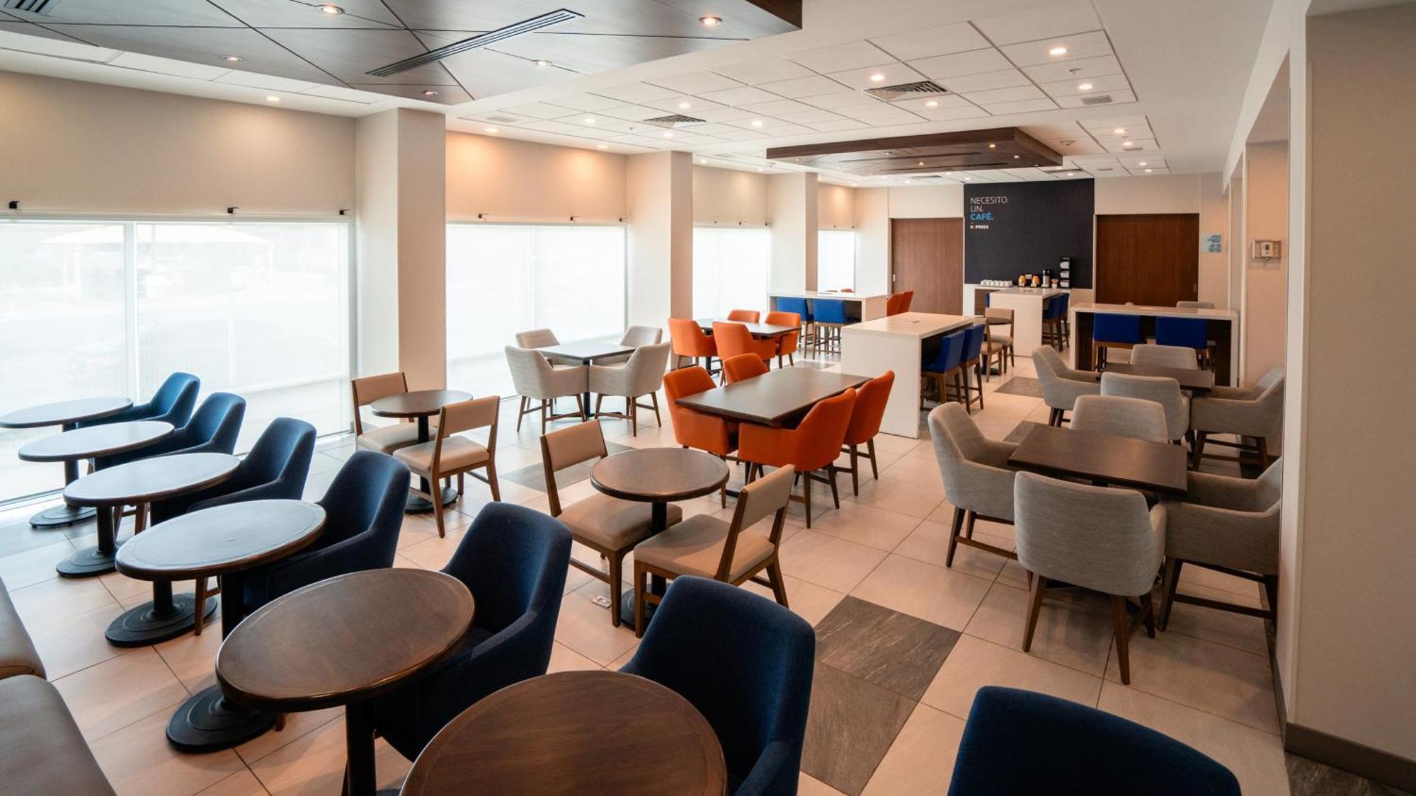 Holiday Inn Express Hotel & Suites Cd. Juarez - Las Misiones By Ihg Екстериор снимка