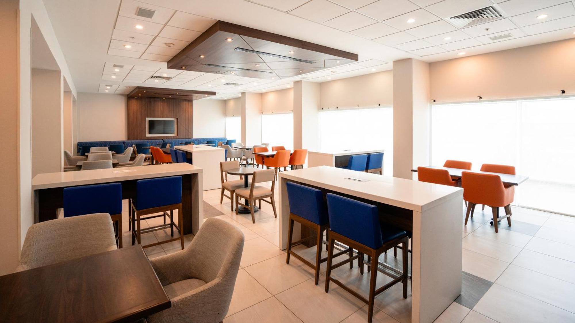 Holiday Inn Express Hotel & Suites Cd. Juarez - Las Misiones By Ihg Екстериор снимка