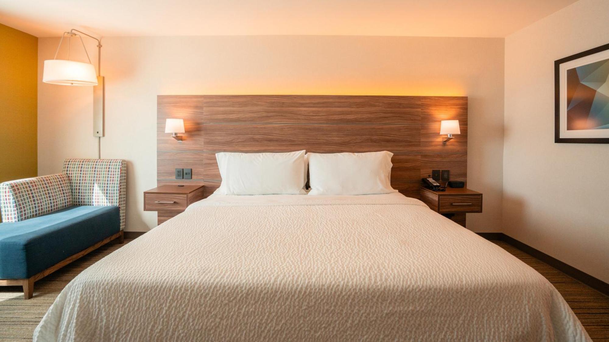 Holiday Inn Express Hotel & Suites Cd. Juarez - Las Misiones By Ihg Екстериор снимка
